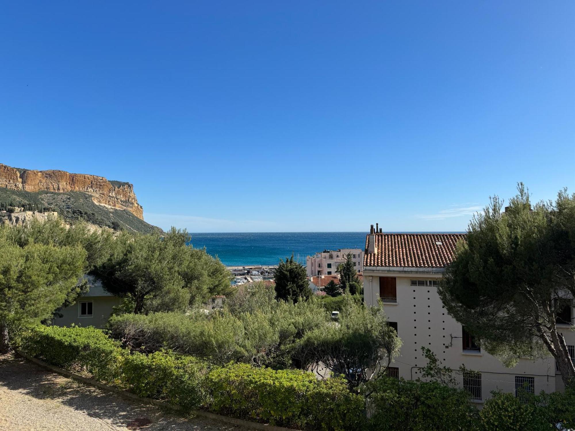 Ferienwohnung Le Balcon De La Rade Cassis Exterior foto