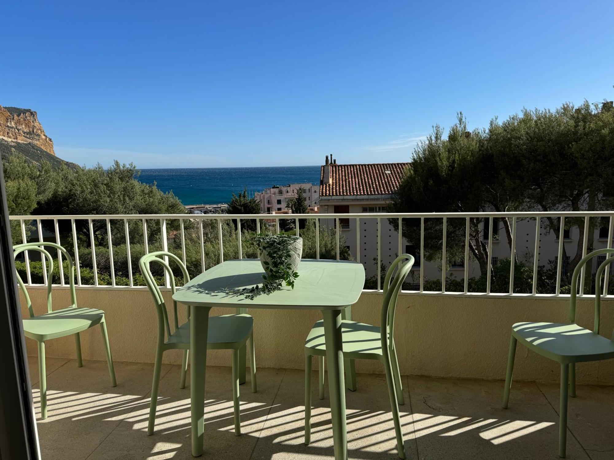 Ferienwohnung Le Balcon De La Rade Cassis Exterior foto